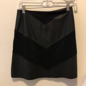 Zara Leather and suede chevron black skirt